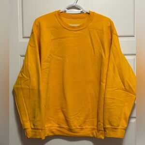 Gold Yellow Gildan Sweatshirt, size Large